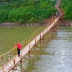 Bambusbrücke zum Dayen Sabai