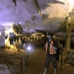 Tobi in der Khong Lo Cave